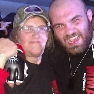 Meet your Posher, Lorie